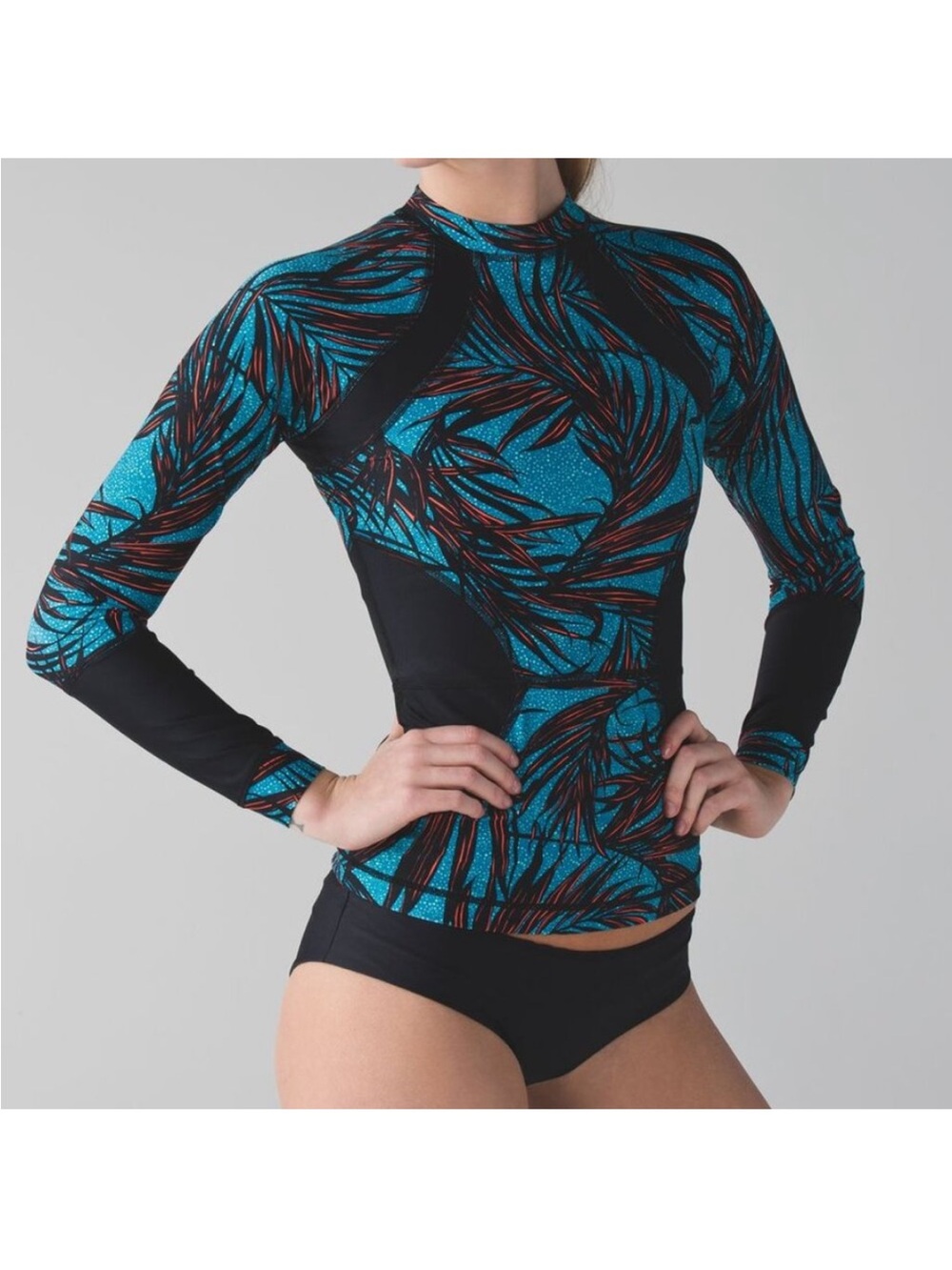 Lululemon Suns Out Rash Guard - Picture 4 of 6